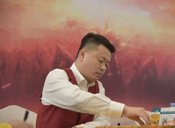 Câu chuyện về Cuộc đời & Sự nghiệp của “Loạn chiến vương” Hồng Trí
