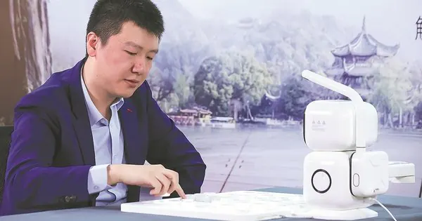 Tiểu sử kỳ thủ Tạ Tĩnh